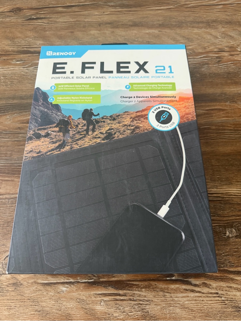 Renogy E.FLEX 21 Portable Solar Panel / Charge Bank